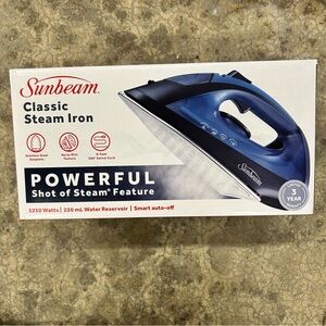 New in box Sunbeam‎ 1200W Classic Steam Iron with Shot of Steam Feature